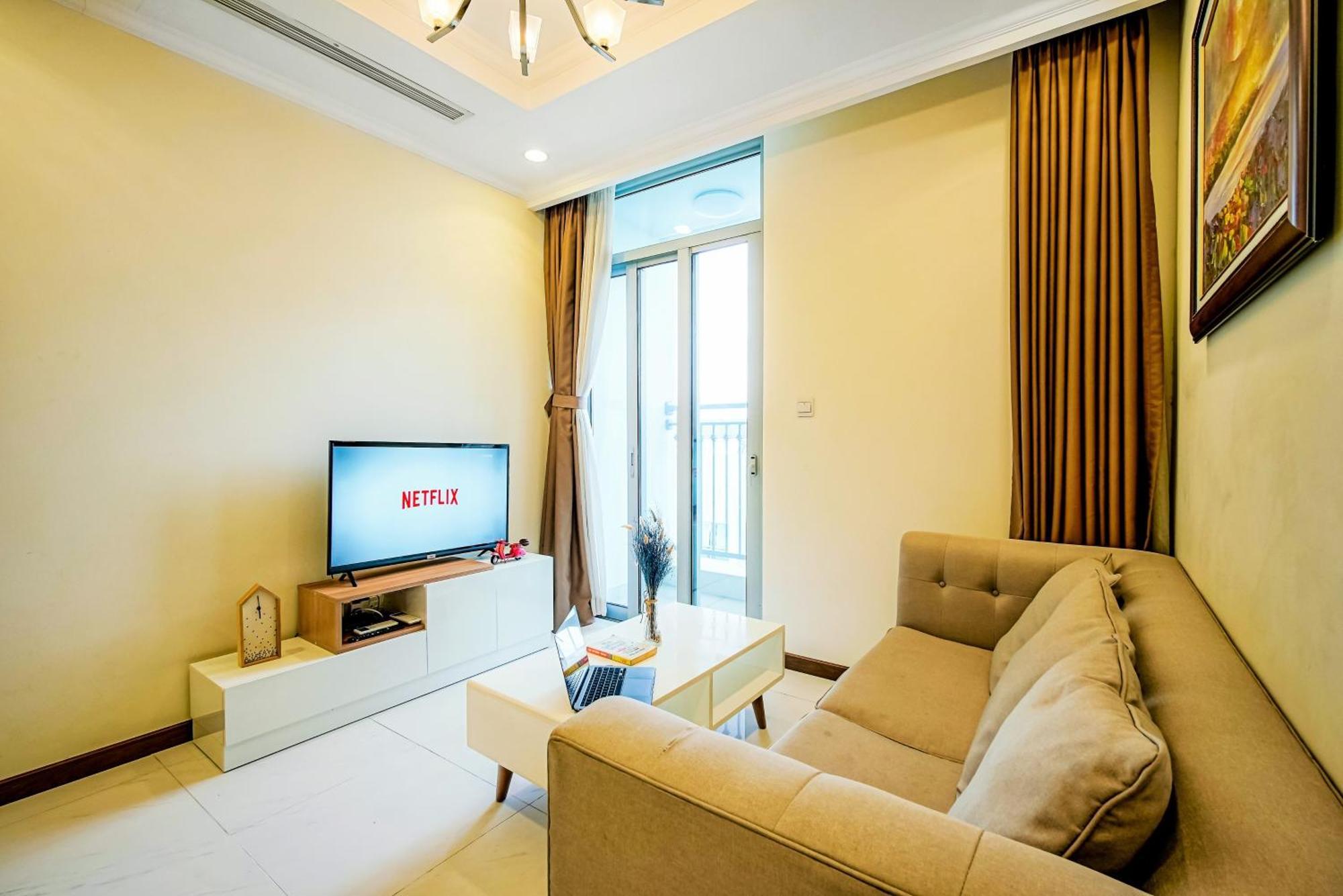 Mott Haven Apart - Vinhomes Central Park, Landmark 81 Area & Ice Rink Хошимин Екстериор снимка
